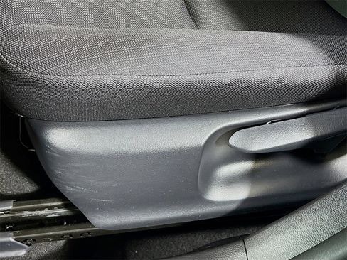 Certified 2025 Toyota Corolla LE image 18