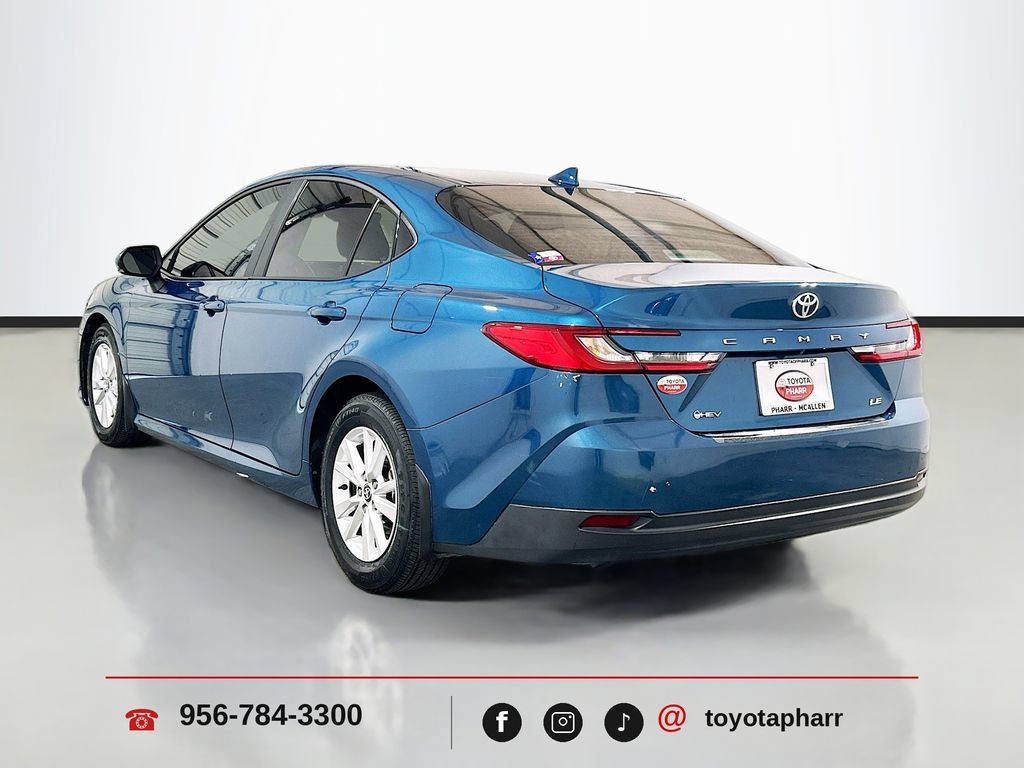Used 2025 Toyota Camry LE w/ Convenience Package FWD image 7