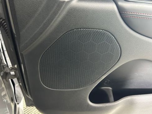 Used 2022 Dodge Durango R/T w/ Blacktop Package image 30