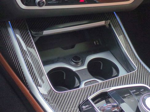 Used 2025 BMW X7 M60i image 33