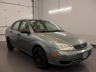 Used 2005 Ford Focus ZX4 Sedan FWD 360° Tour
