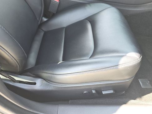 Used 2019 Tesla Model 3 Long Range RWD image 16