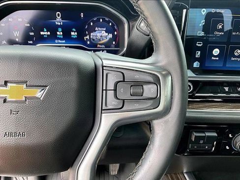 Used 2024 Chevrolet Silverado 2500 LT AWD/4WD image 19