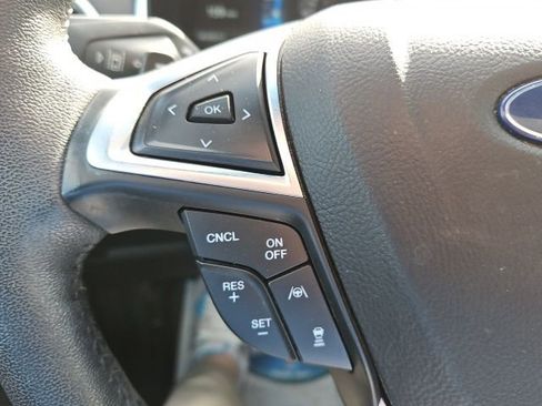 Used 2020 Ford Edge Titanium w/ Equipment Group 301A AWD/4WD image 26