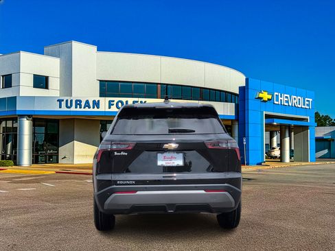 New 2026 Chevrolet Equinox LT w/ Safety and Technology Package FWD image 4