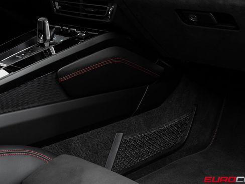 Used 2024 Porsche 911 Carrera GTS w/ Premium Package image 36
