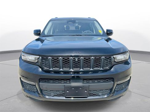 Used 2023 Jeep Grand Cherokee L Limited w/ Luxury Tech Group II image 39