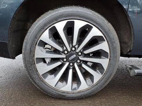 Used 2022 Lincoln Navigator L Reserve AWD/4WD image 25