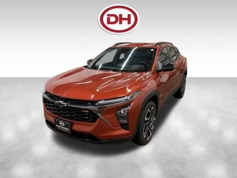 Used 2024 Chevrolet Trax RS FWD image 9