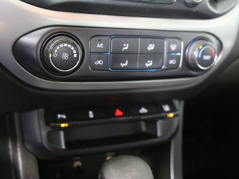 Certified 2022 Chevrolet Colorado LT w/ Fleet Safety Package image 17