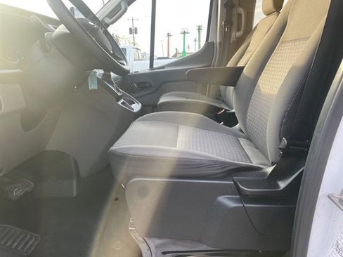 Used 2023 Ford Transit 350 XLT image 8
