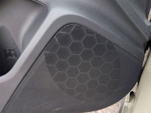 Used 2023 Subaru Crosstrek 2.0i Premium w/ Special Edition image 28