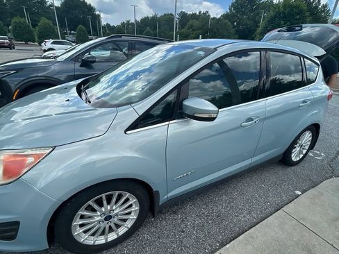 Used 2014 Ford C-MAX SEL w/ Equipment Group 302A FWD image 13
