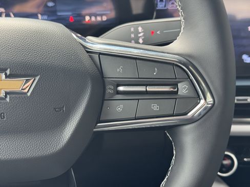 New 2026 Chevrolet Equinox EV LT image 28