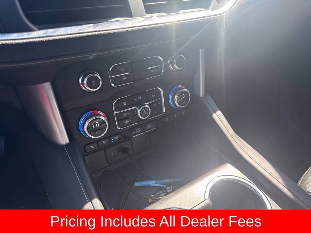 Used 2023 GMC Yukon SLT AWD/4WD image 4