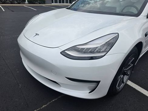 Used 2020 Tesla Model 3 Standard Range Plus RWD image 16