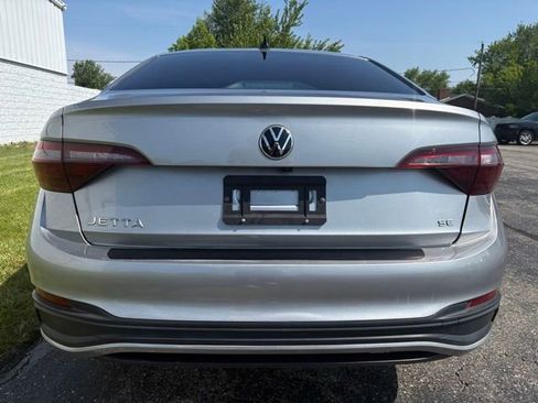 Used 2023 Volkswagen Jetta SE FWD image 13
