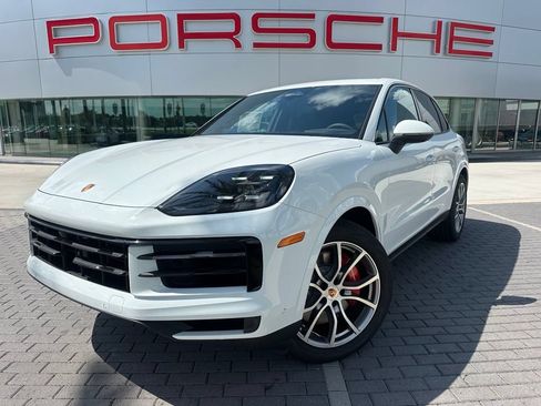 Used 2026 Porsche Cayenne S AWD/4WD image 1