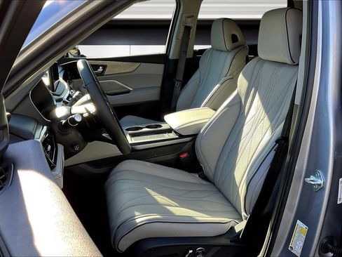 New 2026 Acura MDX SH-AWD w/ Advance Package image 9