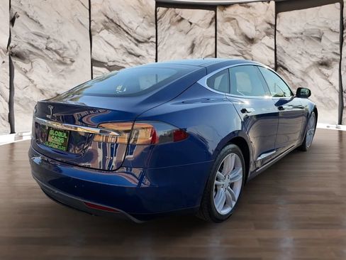 Used 2016 Tesla Model S 70 RWD image 5