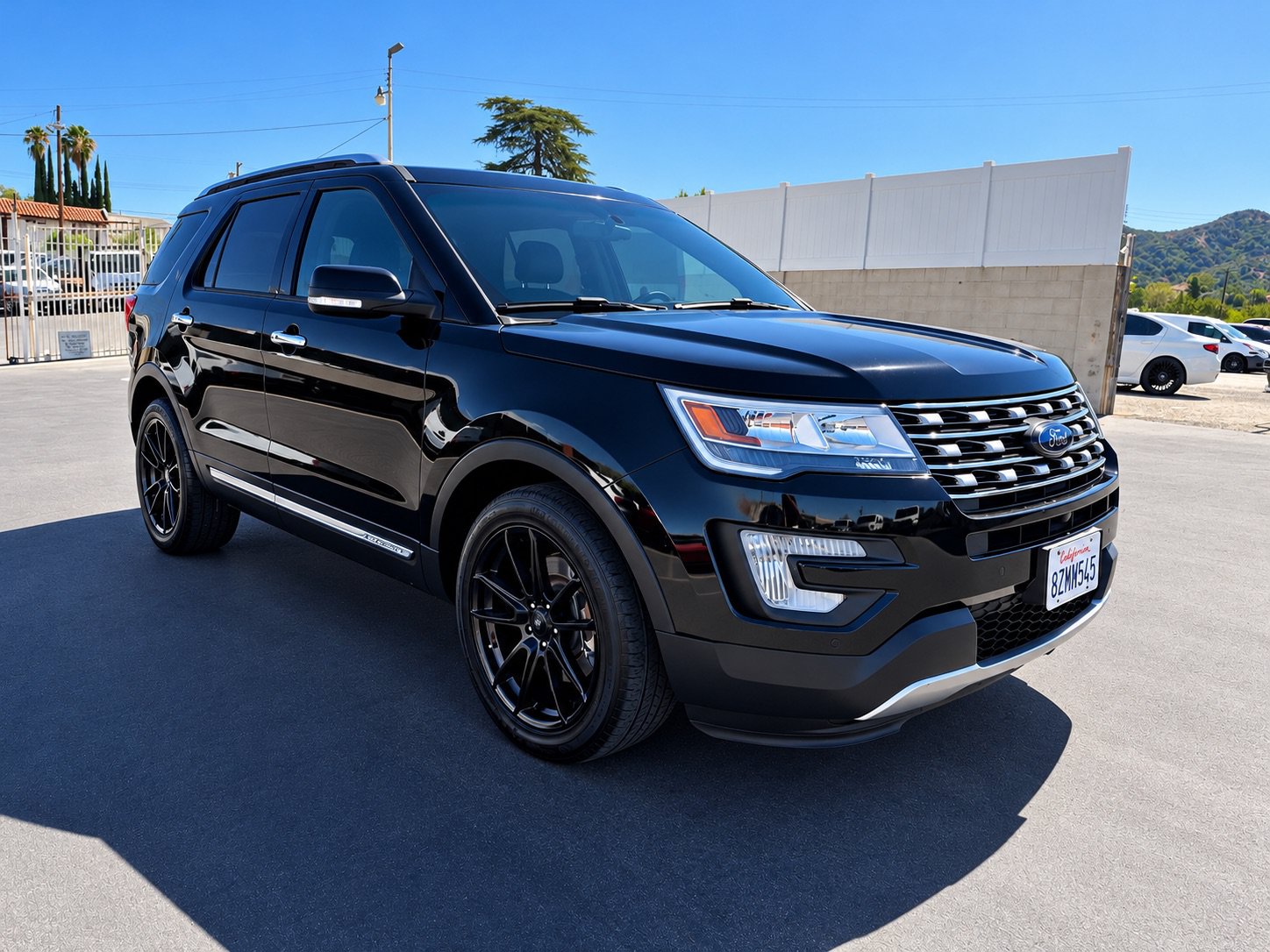 Used 2016 Ford Explorer Limited FWD image 1