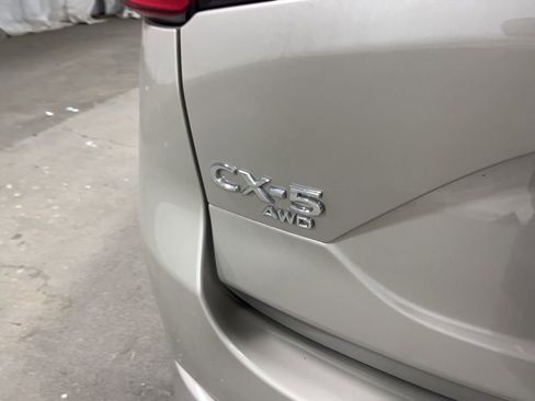 Used 2024 MAZDA CX-5 AWD 2.5 S w/ Select Package image 16