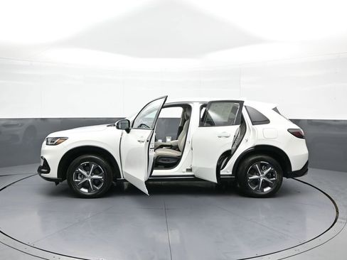 Used 2024 Honda HR-V EX-L image 42