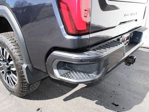Used 2024 GMC Sierra 2500 Denali Ultimate AWD/4WD image 13