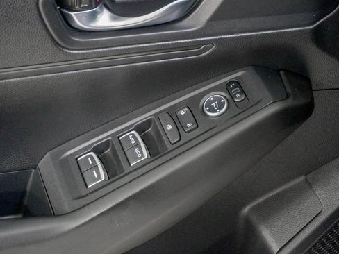 Used 2023 Honda Accord LX image 17