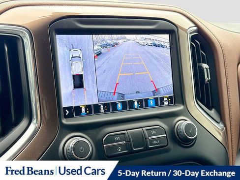 Used 2022 Chevrolet Silverado 2500 High Country w/ Safety Package II image 15