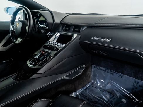 Used 2015 Lamborghini Aventador LP 700-4 image 42
