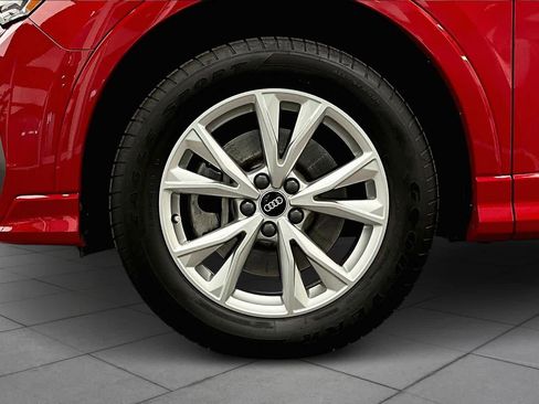 Used 2022 Audi Q3 2.0T Premium w/ Convenience Package image 19