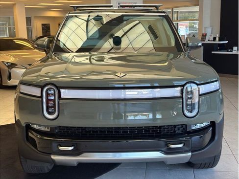 Used 2024 Rivian R1S Launch Edition AWD/4WD image 2