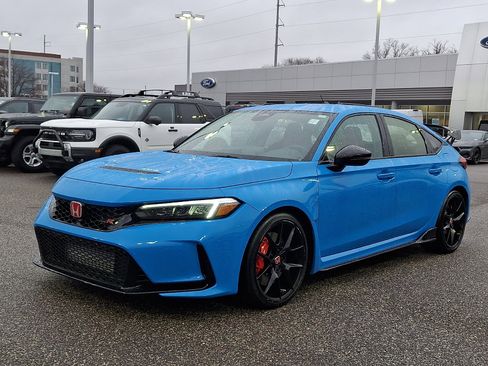 Used 2025 Honda Civic Type R image 4