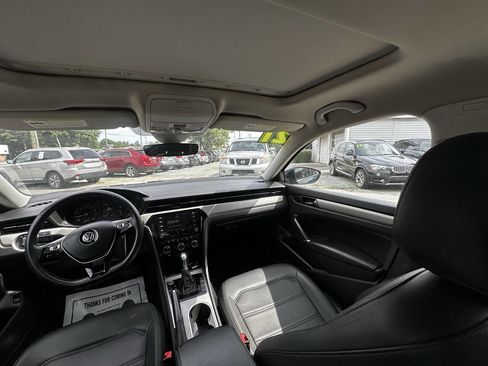 Used 2021 Volkswagen Passat 2.0T SE image 22