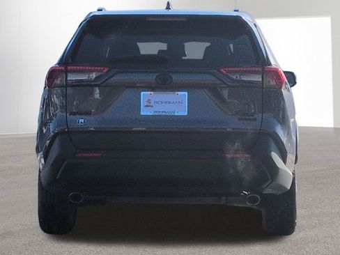 Certified 2022 Toyota RAV4 XLE w/ Convenience Package image 6