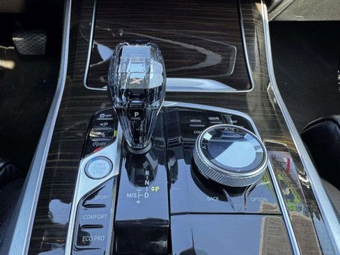 Used 2020 BMW X5 xDrive50i w/ Premium Package image 33