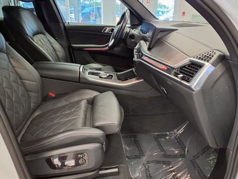 Used 2024 BMW X5 xDrive40i w/ Premium Package image 10