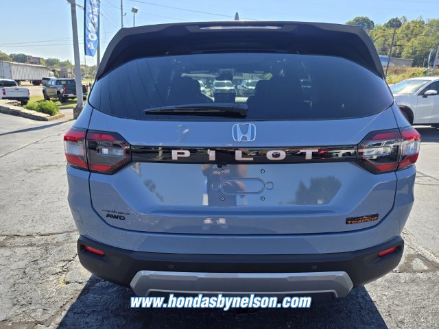 New 2026 Honda Pilot TrailSport image 5