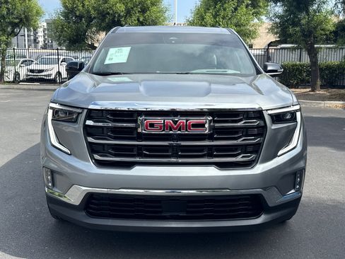 Used 2026 GMC Acadia Elevation w/ Elevation Premium Package FWD image 6