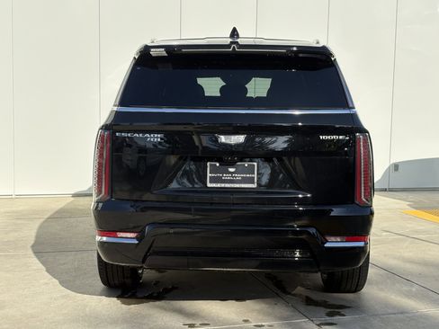 New 2026 Cadillac Escalade IQL Luxury image 8