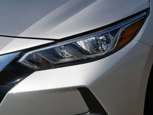 Certified 2023 Nissan Sentra SV w/ Trunk Package FWD image 16