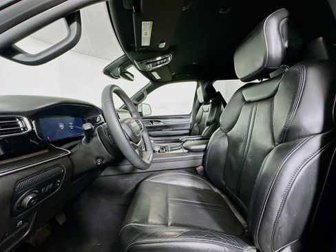 Used 2022 Jeep Wagoneer Series I w/ Rear Seat Video Group 1 image 13