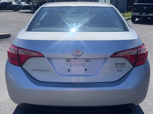 Used 2018 Toyota Corolla LE FWD image 4