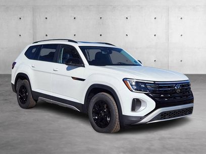 New 2025 Volkswagen Atlas Peak Edition SE