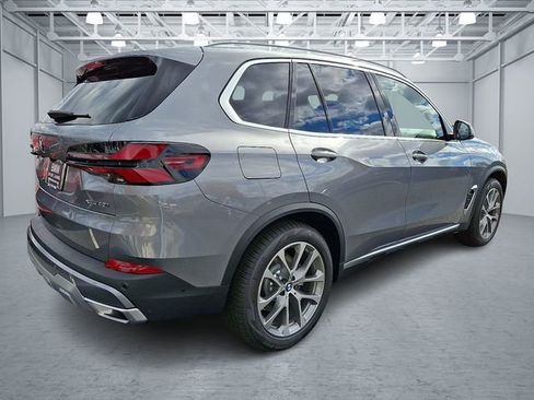 New 2026 BMW X5 xDrive40i w/ Premium Package image 5