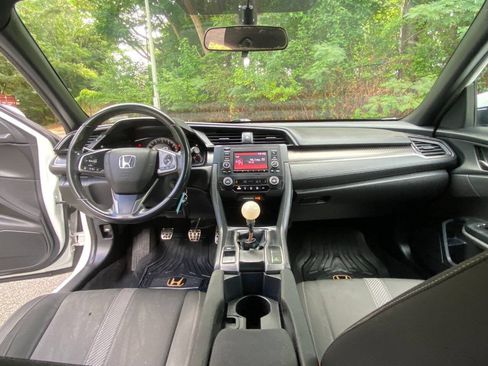 Used 2017 Honda Civic Sport image 31