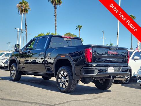 Used 2025 GMC Sierra 2500 Denali w/ Technology Package AWD/4WD image 2