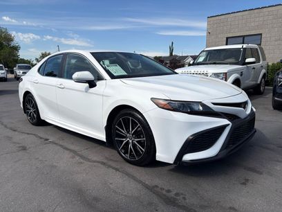 Used 2022 Toyota Camry SE w/ Convenience Package