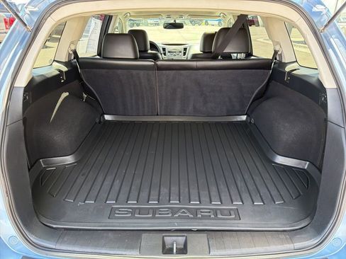 Used 2011 Subaru Outback 2.5i Limited AWD/4WD image 26